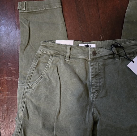 Mica Green Cargo Style High Rise Tapered Crop Straight Leg Pants NEW - Picture 4 of 8